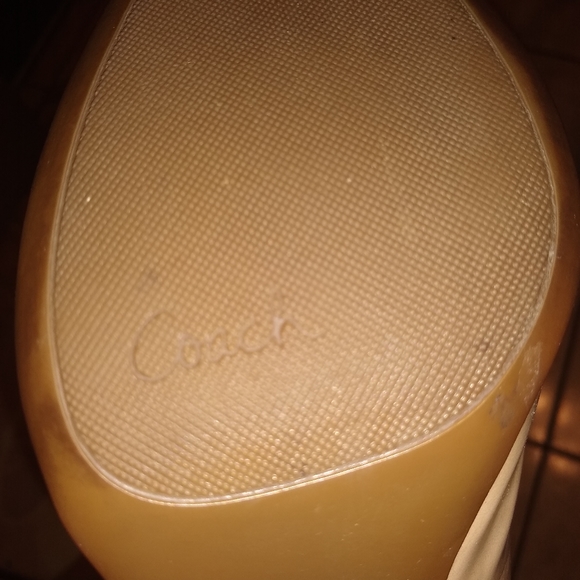 Authentic Coach Sheri Patent Leather Nude Heels - Picture 6 of 16